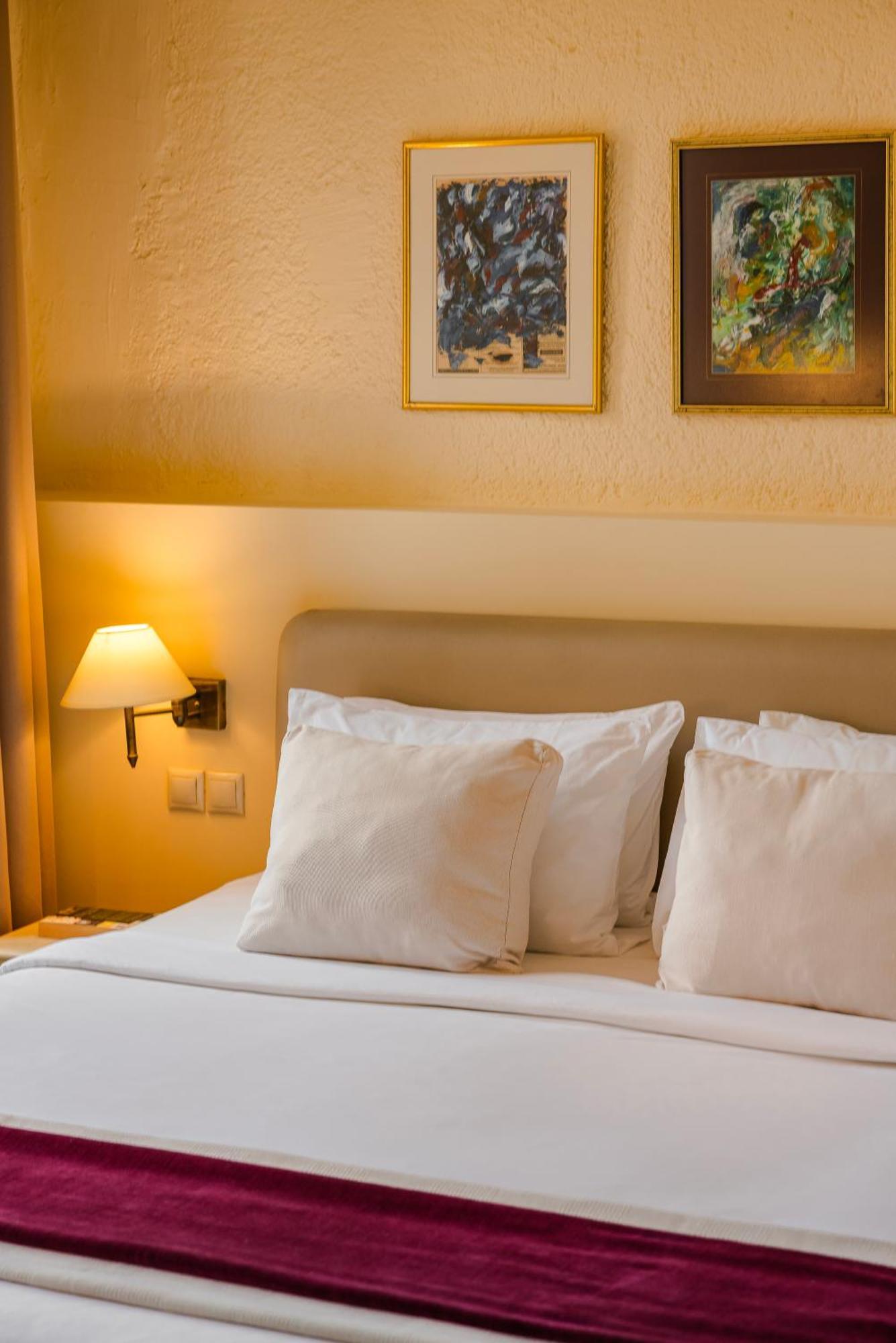 Alcanea Boutique Hotel Chrissi Akti Chania Exterior foto